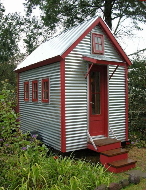 corrugated-tiny-shed